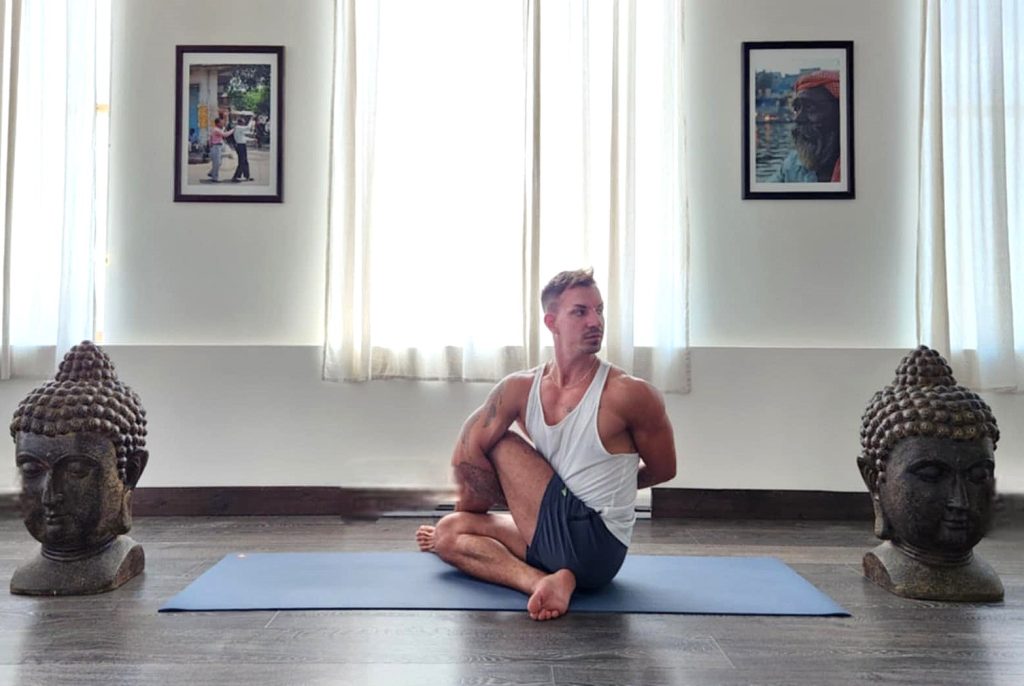 daniel durand yoga vibe